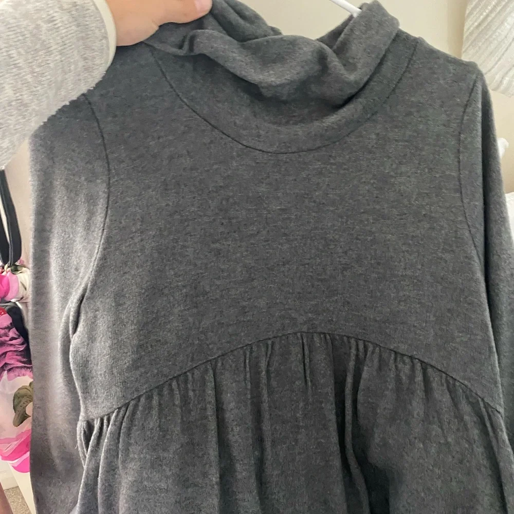 Sweater - Picture 3 of 5